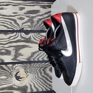Vintage 2009 Nike Sweet Classic Leather Casual Shoes Mens Size 12 EUC